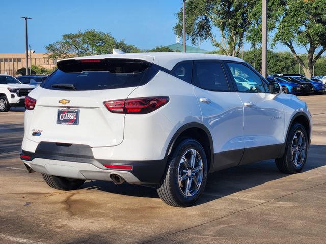 Used 2025 Chevrolet Blazer LT FWD image 7