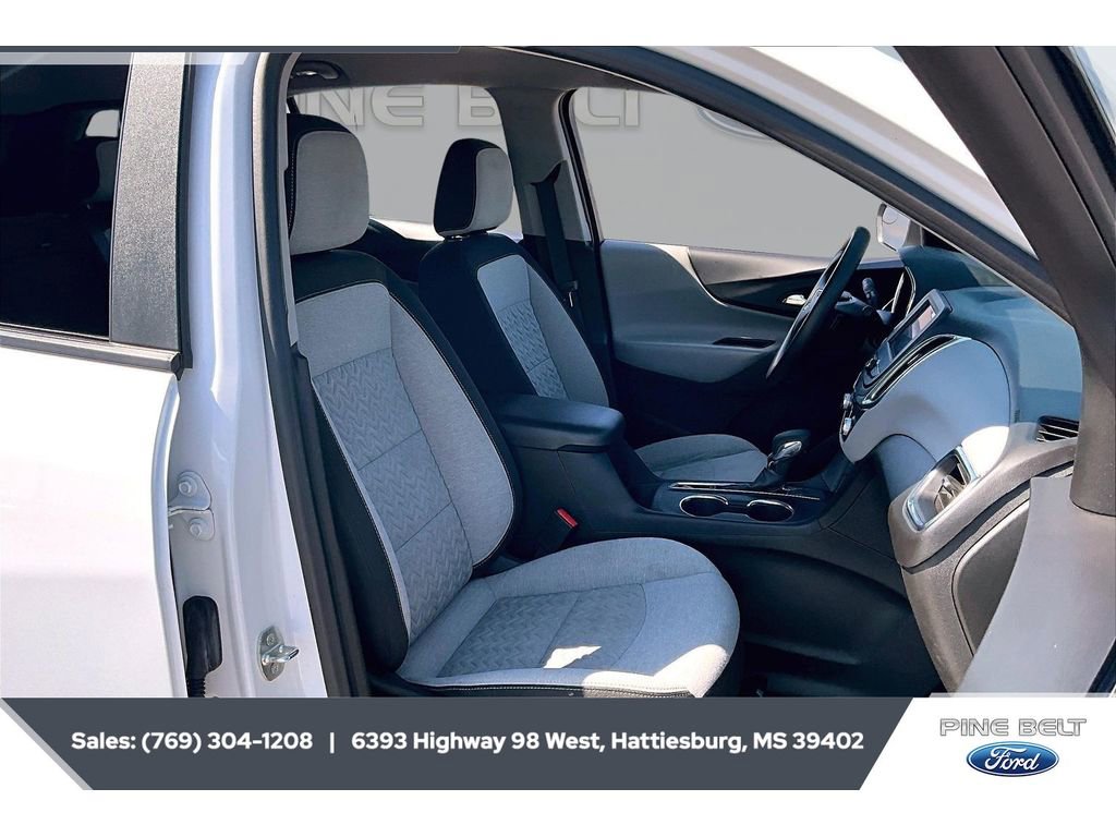 Used 2022 Chevrolet Equinox LS image 6