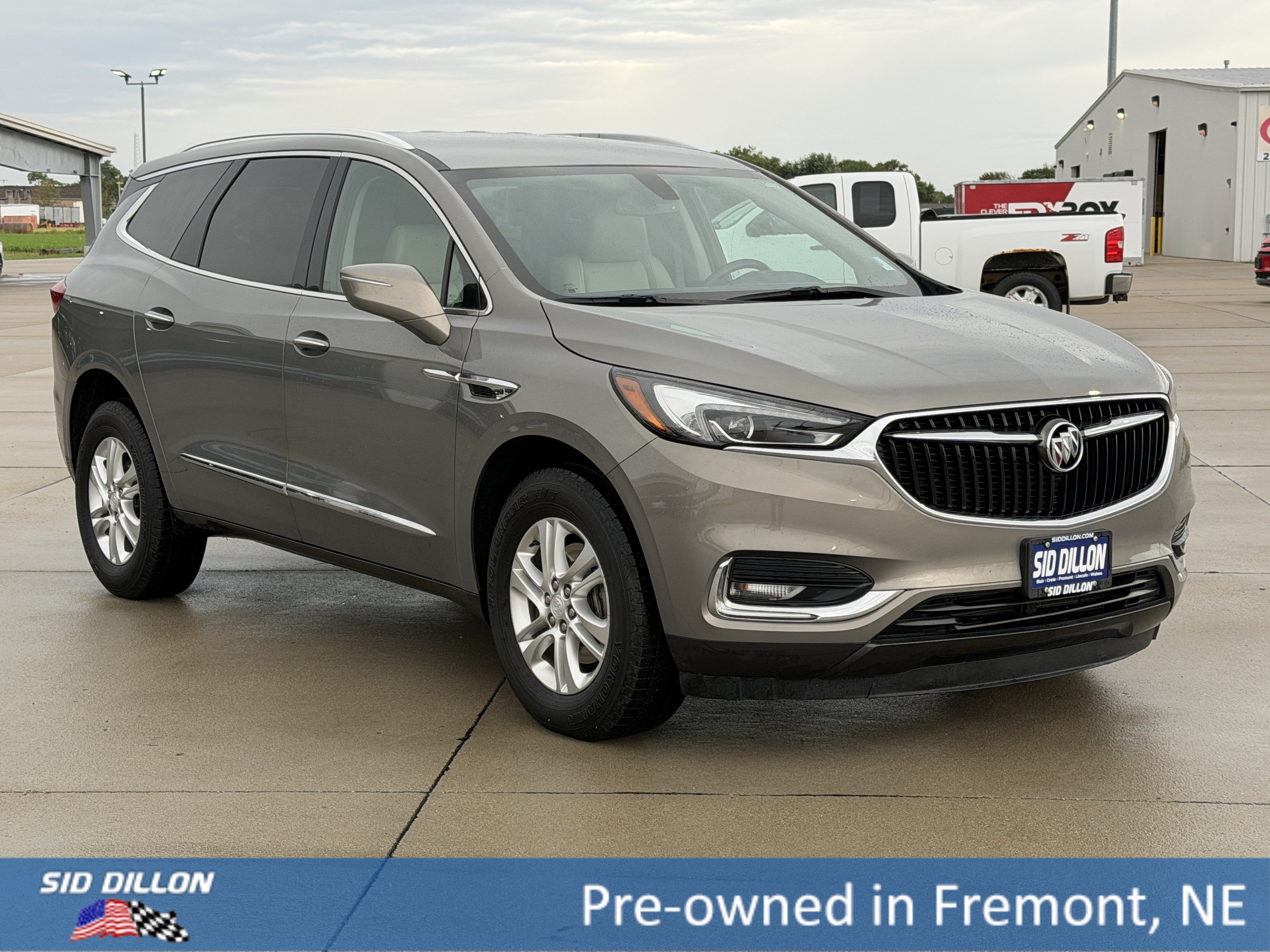 Certified 2019 Buick Enclave Essence AWD/4WD image 2