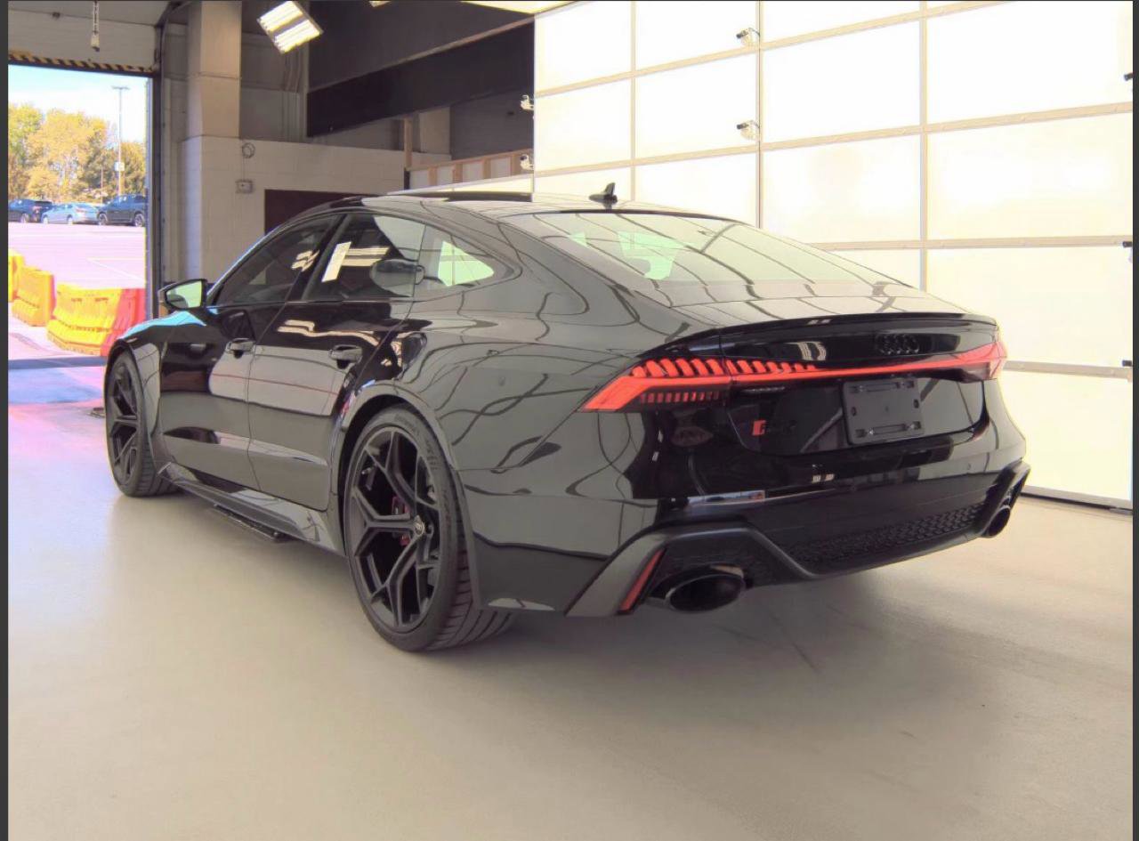 Used 2025 Audi RS 7 performance Sportback AWD/4WD image 3