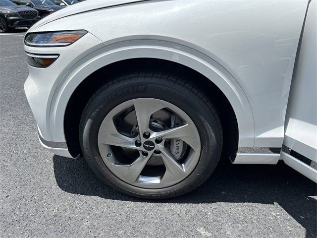 Used 2026 Genesis GV70 2.5T Select image 17