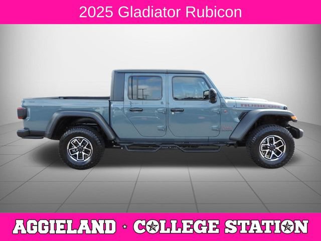 Used 2025 Jeep Gladiator Rubicon w/ Convenience Group AWD/4WD image 2