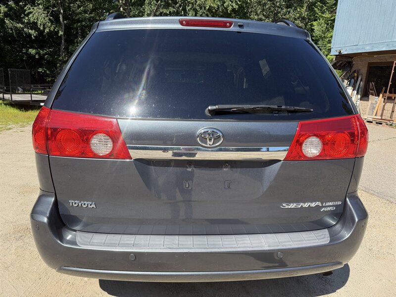 Used 2009 Toyota Sienna AWD image 6