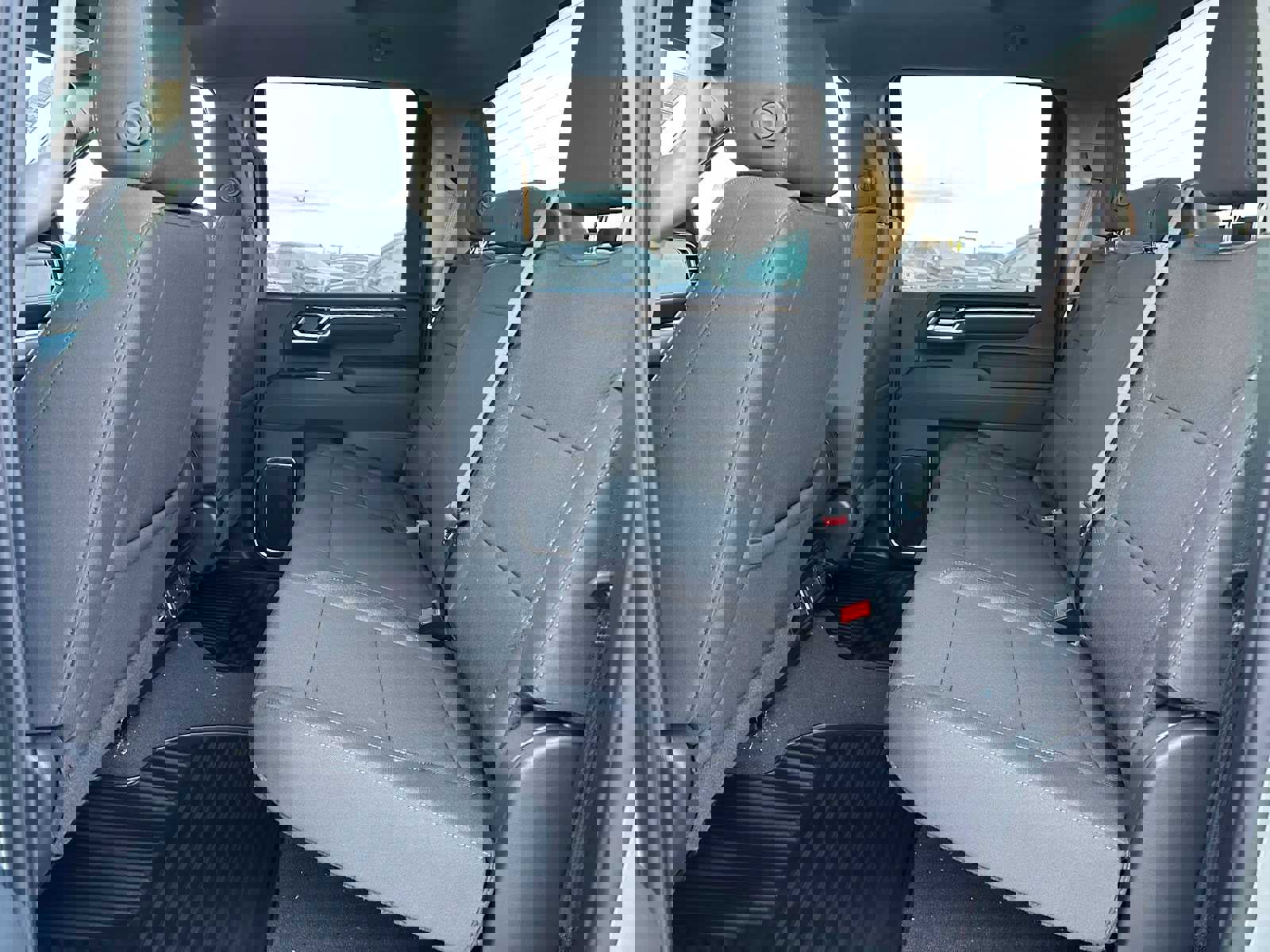 New 2026 GMC Sierra 2500 SLE w/ SLE Convenience Package image 16