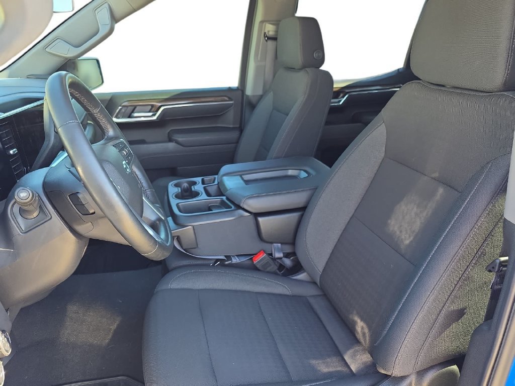 Used 2025 Chevrolet Silverado 1500 RST RWD image 13