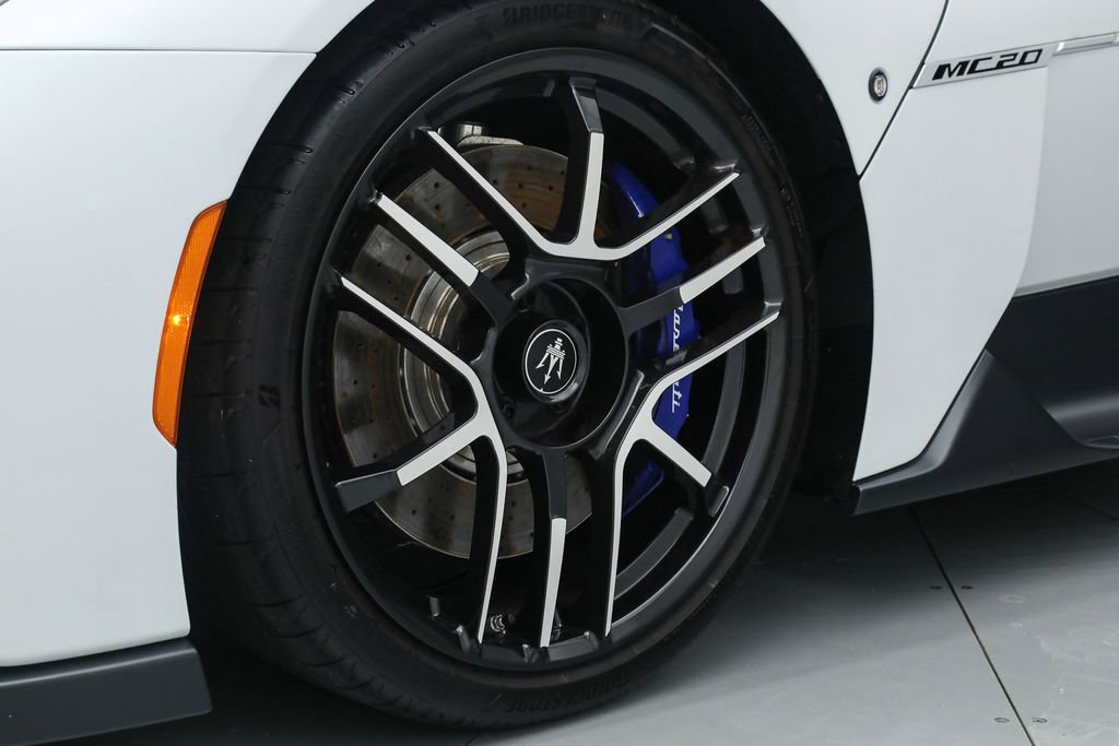 Certified 2022 Maserati MC20 Coupe RWD image 16