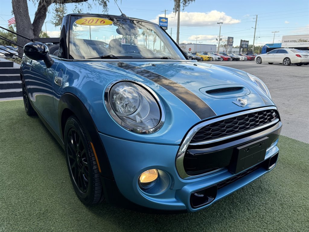 Used 2016 MINI Cooper S image 3