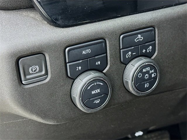 Used 2023 Chevrolet Silverado 1500 RST w/ Redline Edition image 10