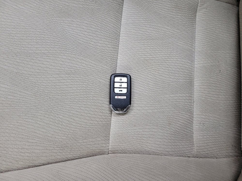 Used 2015 Honda Accord EX image 32