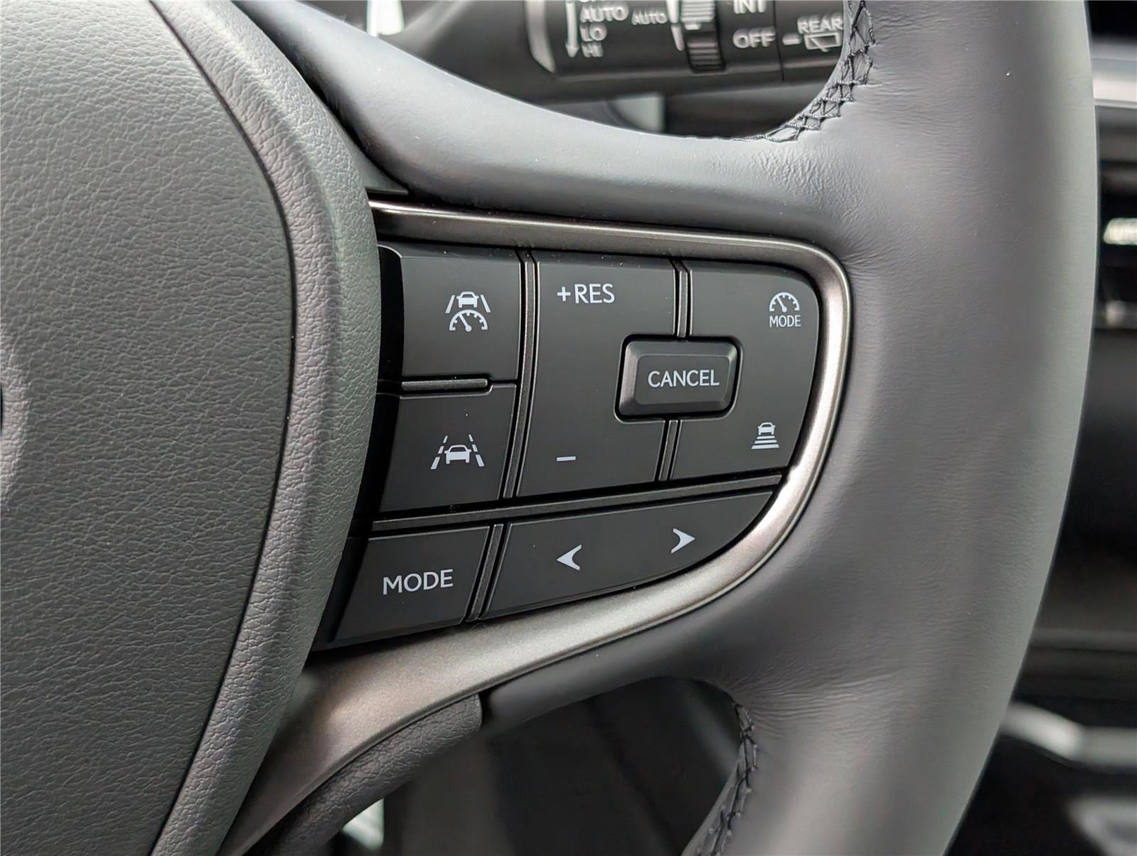 New 2025 Lexus UX 300h AWD image 20