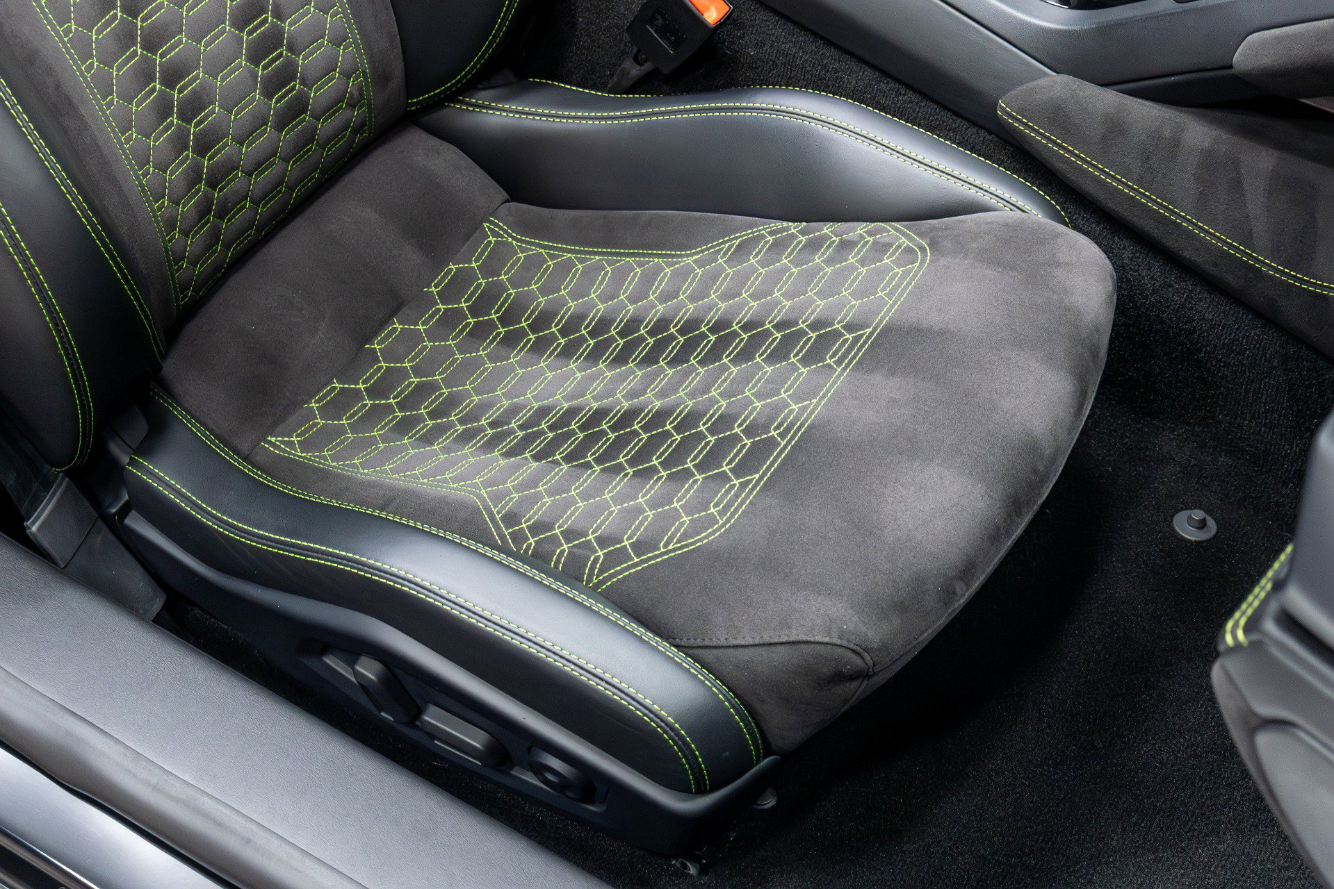 Used 2017 Lamborghini Huracan LP 610-4 image 29