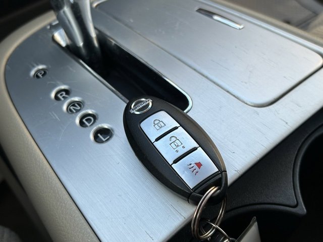 Used 2010 Nissan Murano S image 38