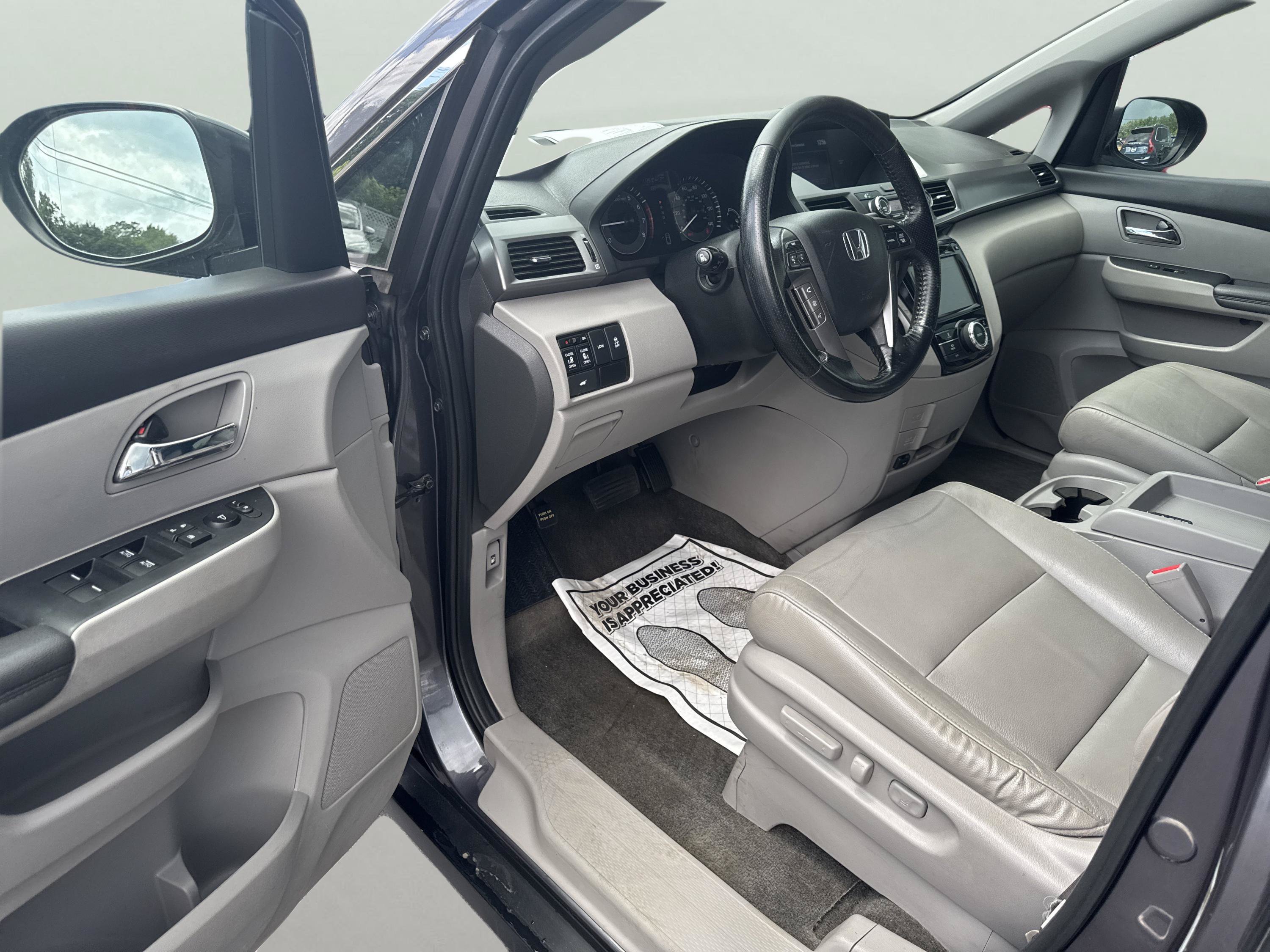 Used 2015 Honda Odyssey EX-L image 9