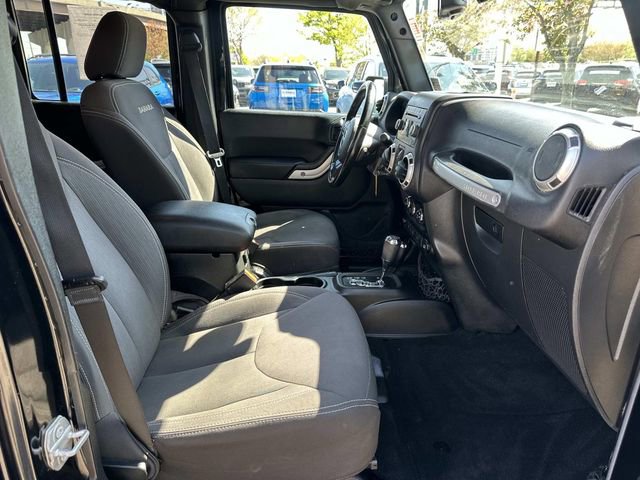 Certified 2017 Jeep Wrangler Unlimited Sahara w/ Connectivity Group image 9