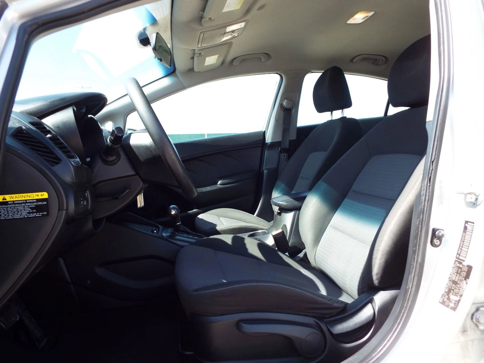 Used 2015 Kia Forte LX w/ Popular Package FWD image 16