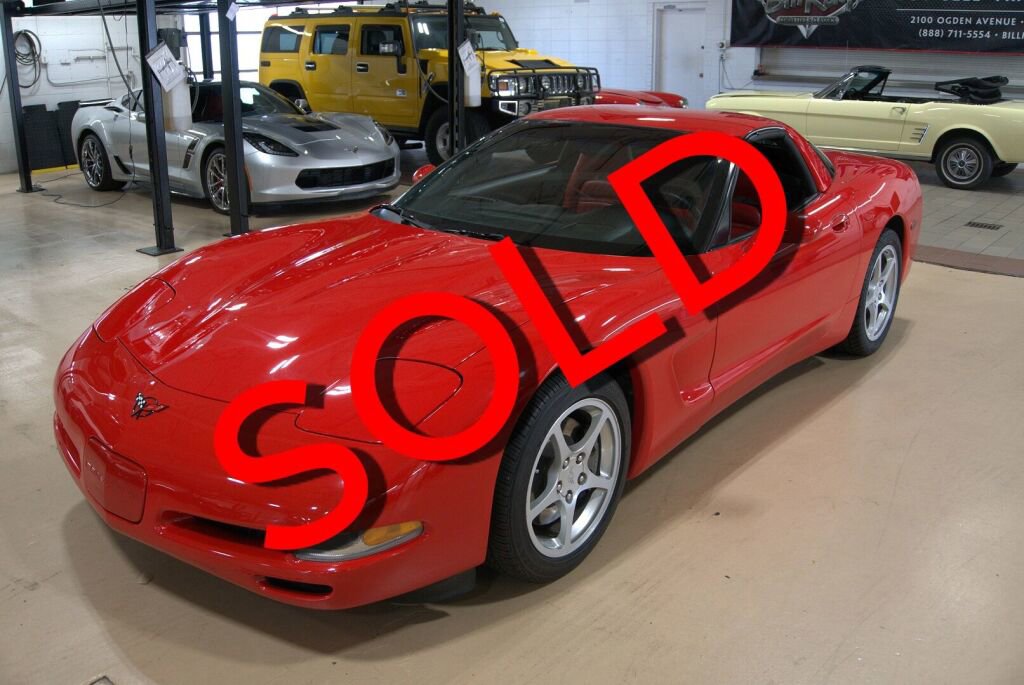 Used 2000 Chevrolet Corvette Coupe w/ Roof Pkg RWD image 1