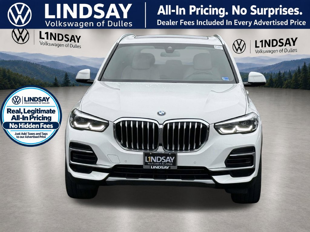 Used 2022 BMW X5 xDrive40i w/ Premium Package AWD/4WD image 3