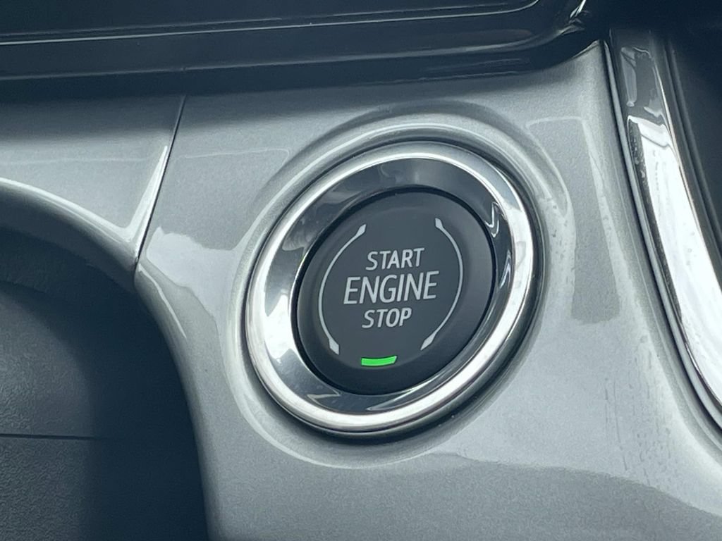 New 2026 Chevrolet Trax LT w/ Driver Confidence Package FWD image 21