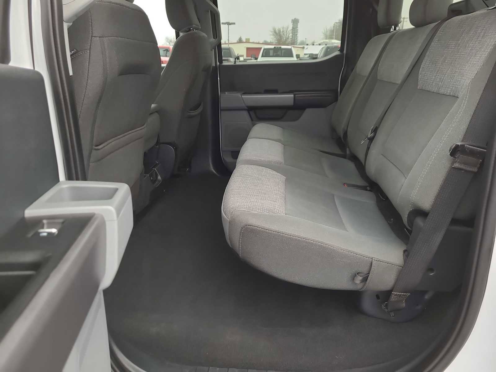 Used 2025 Ford F250 XLT w/ FX4 Off-Road Package image 21