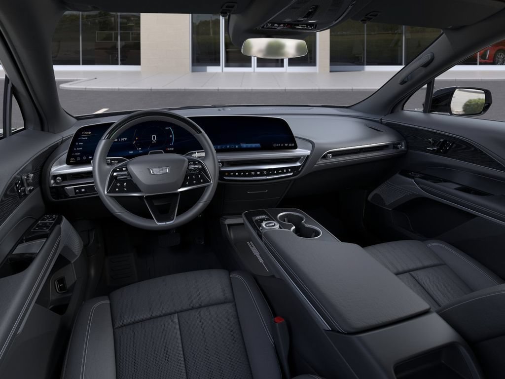 New 2026 Cadillac Lyriq Luxury w/ LPO, Floor Liner Package AWD/4WD image 15