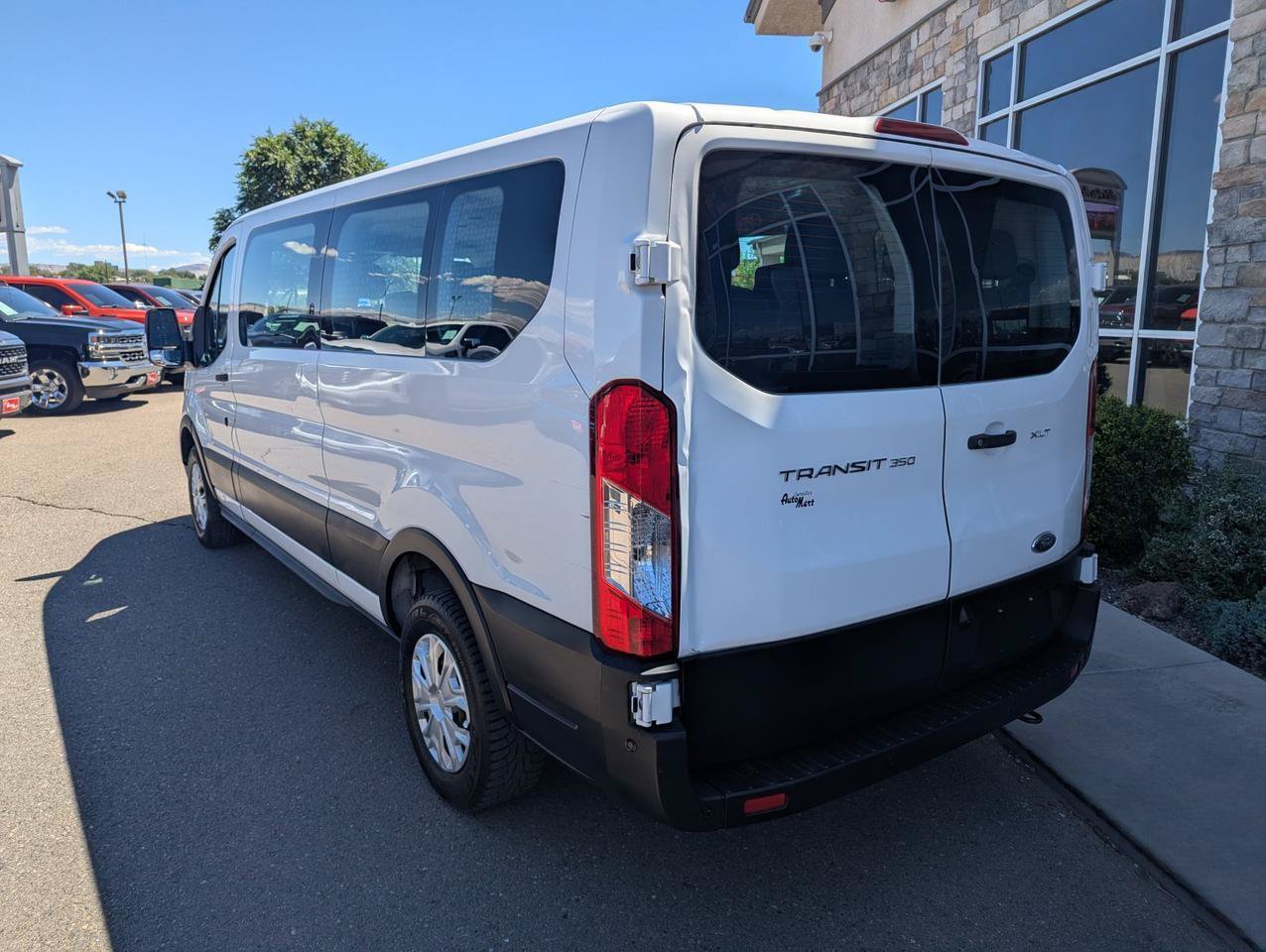 Used 2021 Ford Transit 350 XLT RWD image 3