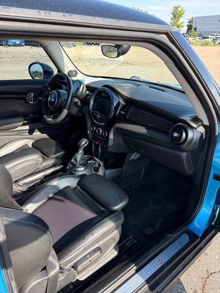 Used 2017 MINI Cooper S FWD image 11