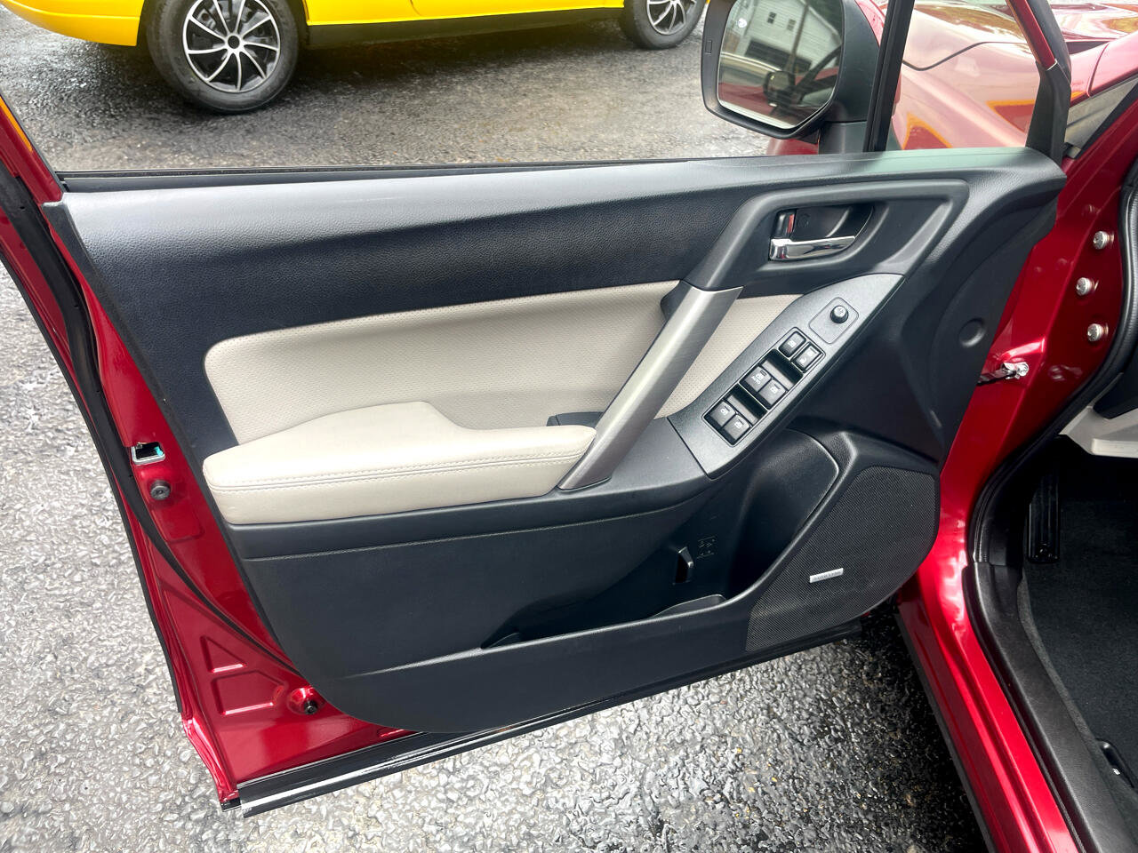 Used 2016 Subaru Forester 2.5i Touring w/ Eyesight & Navigation System image 28