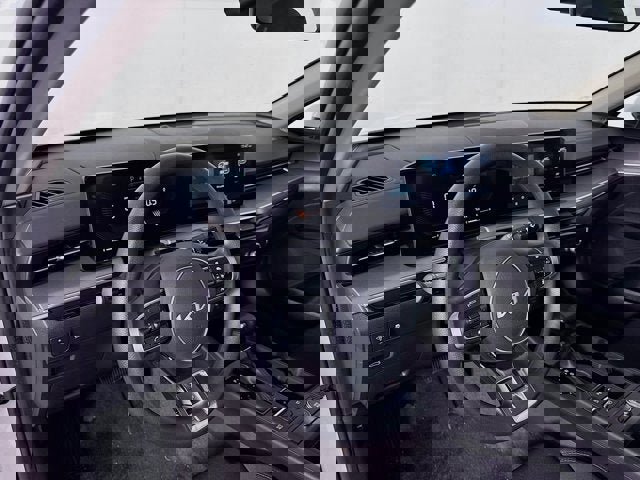 New 2025 Kia K5 LXS image 9