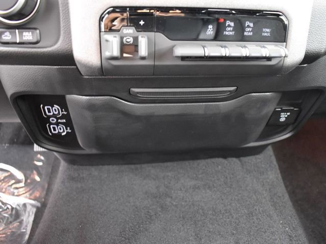 New 2026 RAM 1500 Classic Warlock image 23