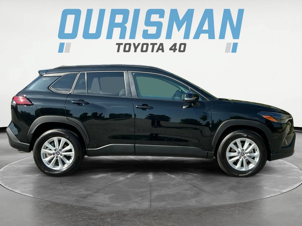 Certified 2026 Toyota Corolla Cross LE w/ Moonroof Package AWD/4WD image 9