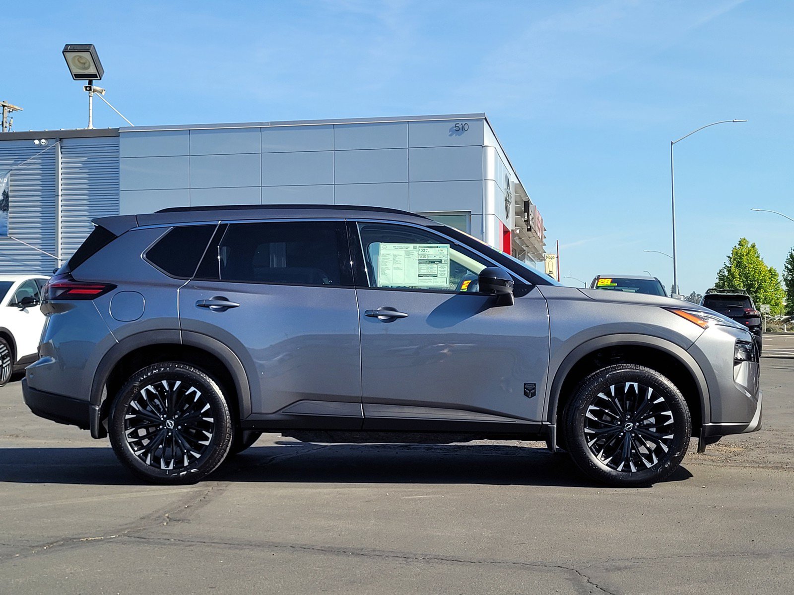 New 2026 Nissan Rogue Dark Armor FWD image 4