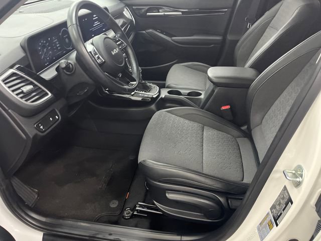 Certified 2024 Kia Seltos S image 10