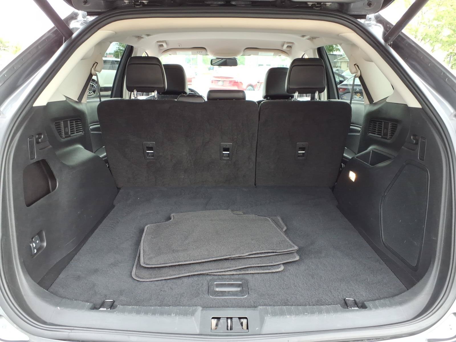 Used 2024 Ford Edge Titanium AWD/4WD image 12