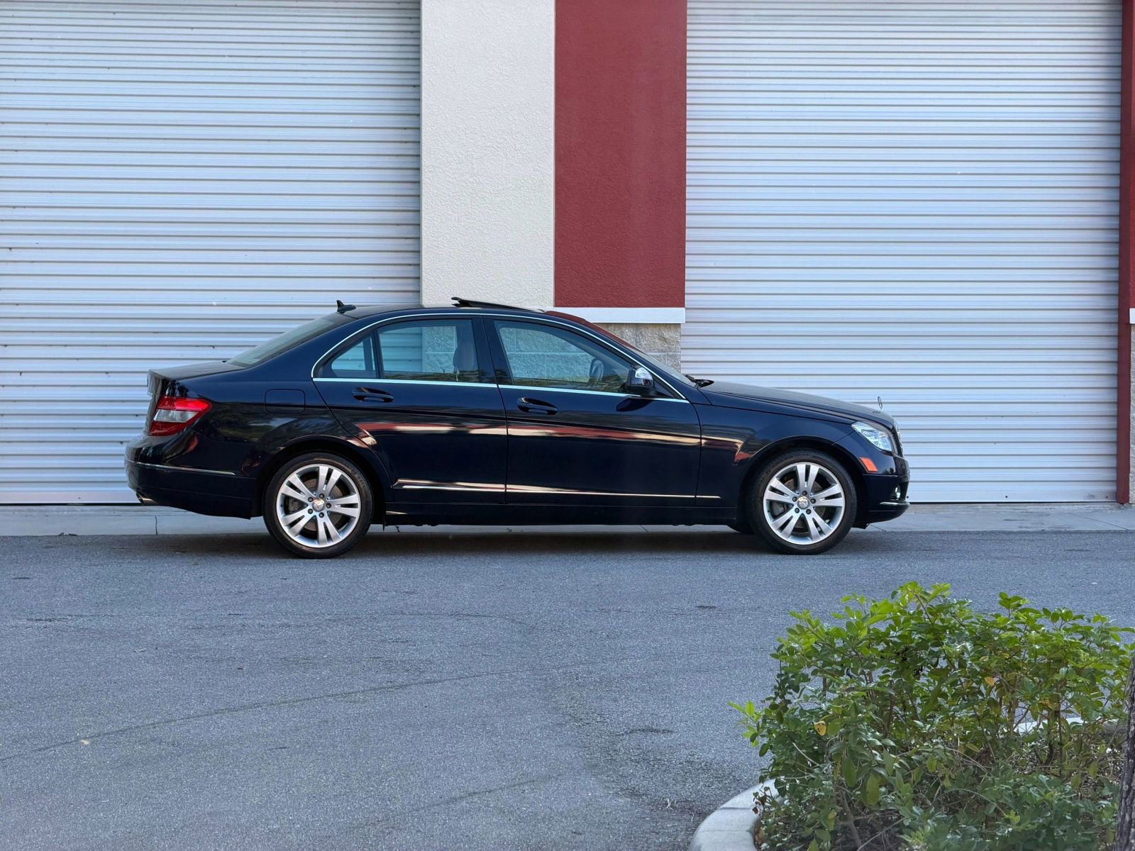 Used 2008 Mercedes-Benz C 300 Sedan image 5