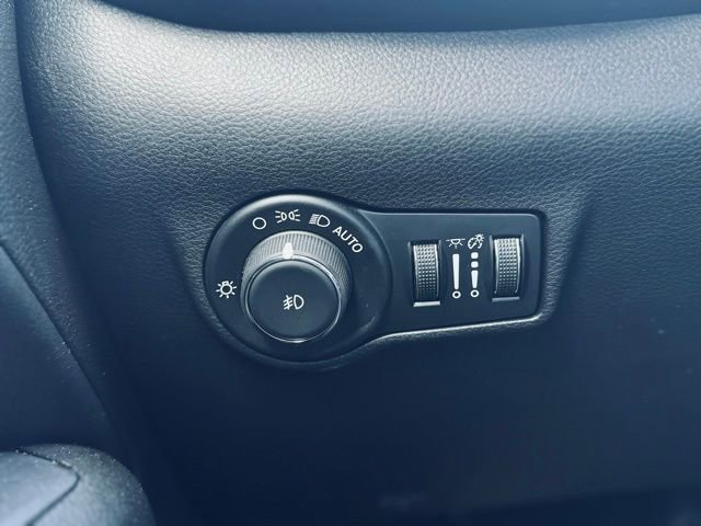 Certified 2024 Jeep Compass Trailhawk image 30