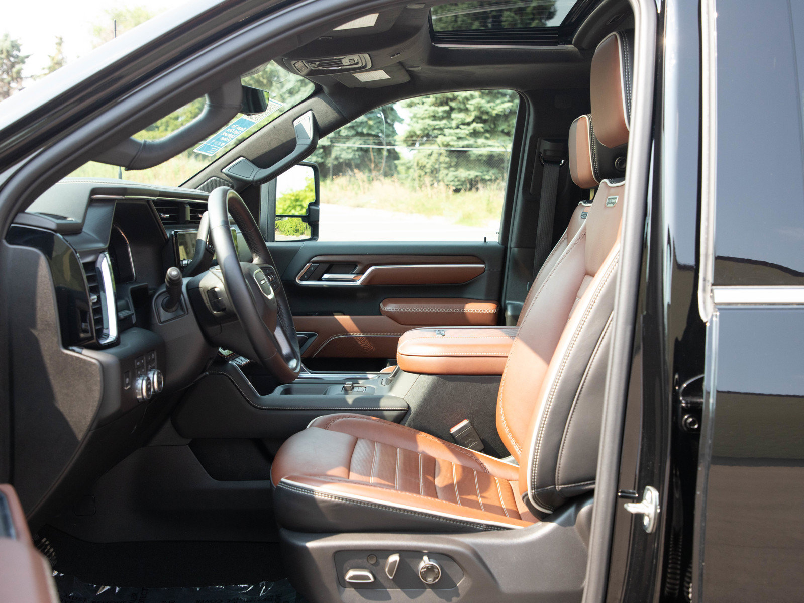Used 2026 GMC Sierra 2500 Denali Ultimate AWD/4WD image 21