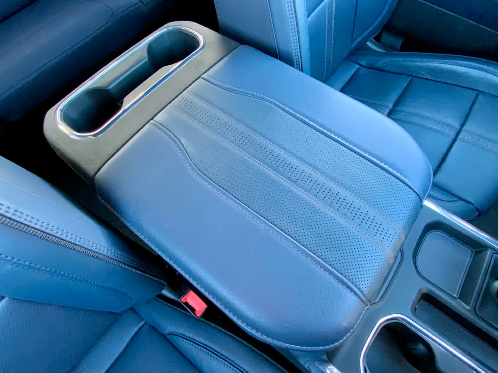 Used 2024 Chevrolet Silverado 1500 High Country w/ Technology Package image 33