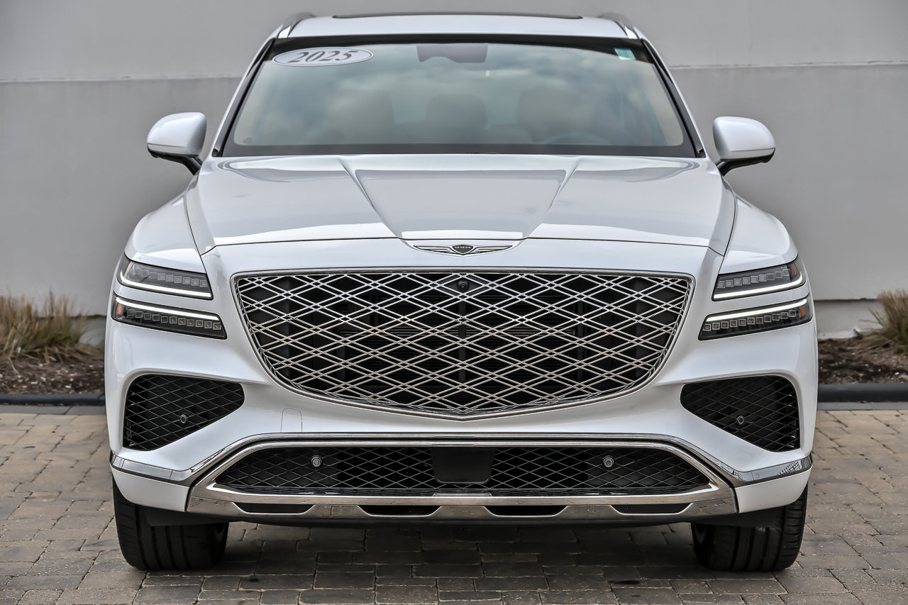 Used 2025 Genesis GV80 3.5T Prestige image 2