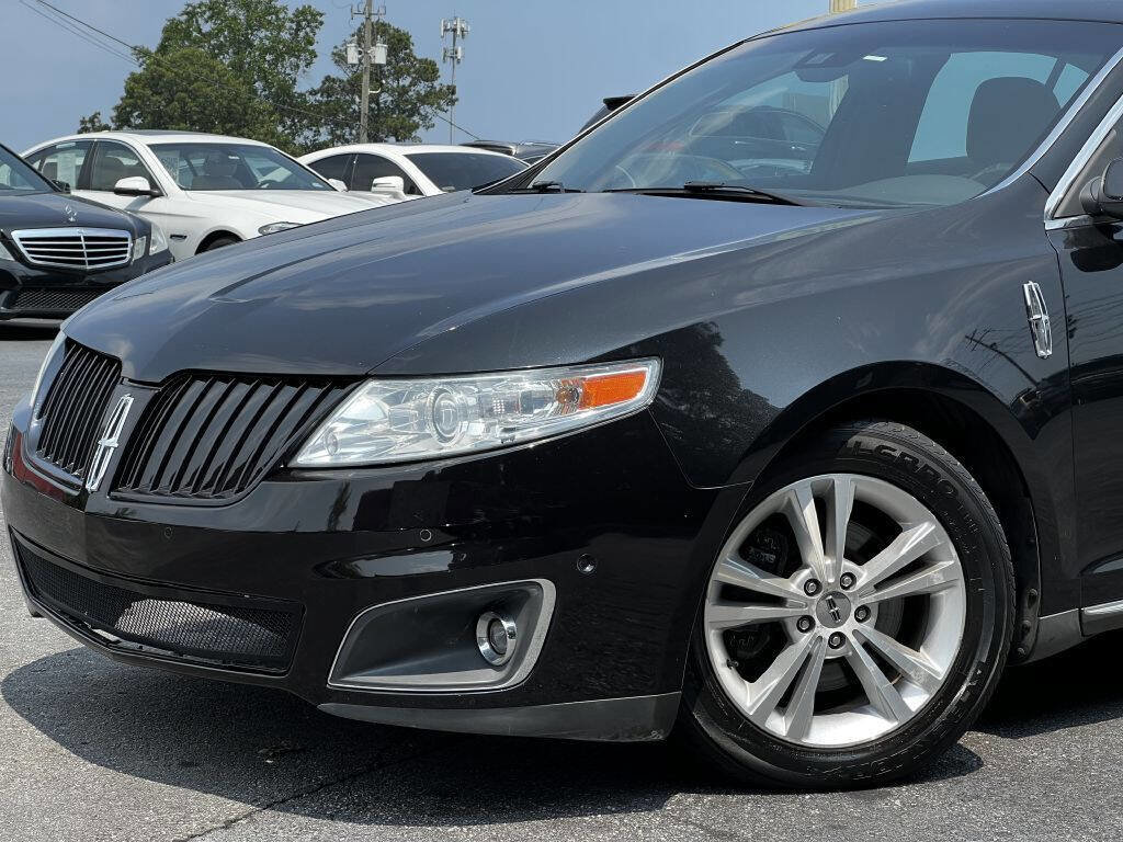 Used 2010 Lincoln MKS AWD image 5
