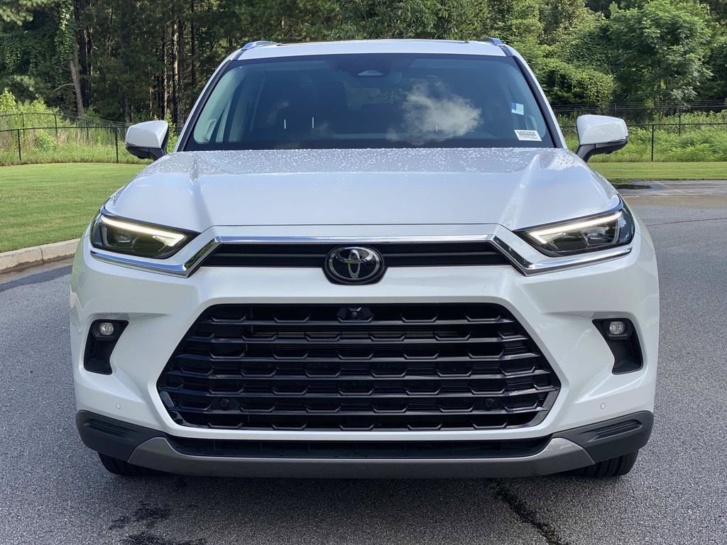 Used 2024 Toyota Grand Highlander AWD Hybrid image 13