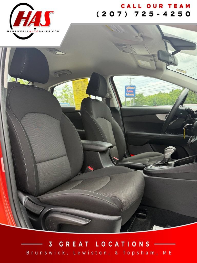 Used 2023 Kia Forte LXS w/ LXS Technology Package FWD image 13