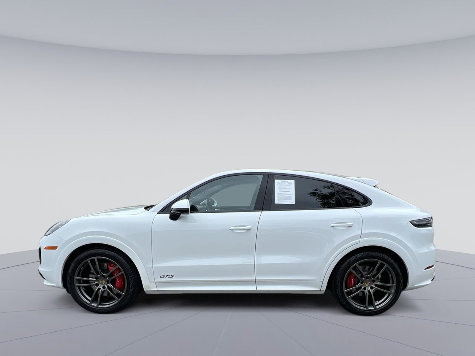 Used 2021 Porsche Cayenne GTS AWD/4WD image 3