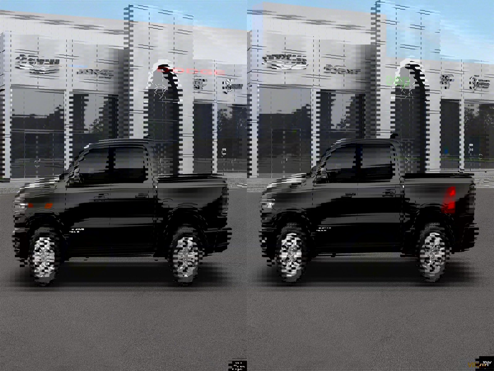 New 2026 RAM 1500 4x4 Crew Cab image 3