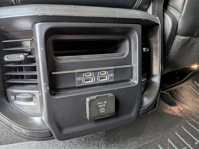 Used 2022 RAM 1500 Laramie AWD/4WD image 16
