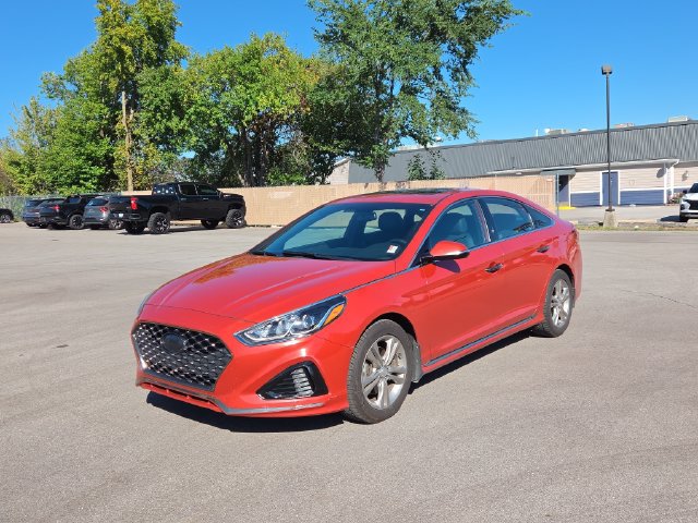 Used 2018 Hyundai Sonata Sport FWD image 2