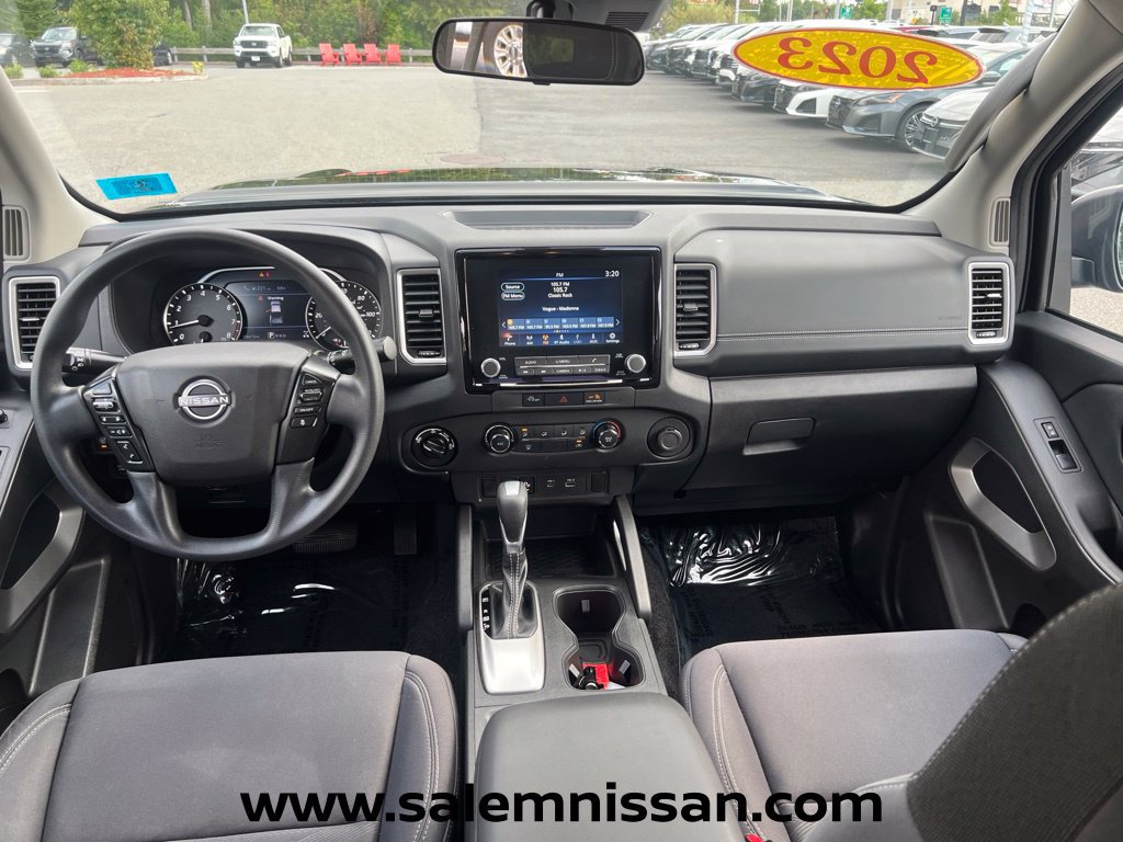 Used 2023 Nissan Frontier SV w/ Technology Package AWD/4WD image 16