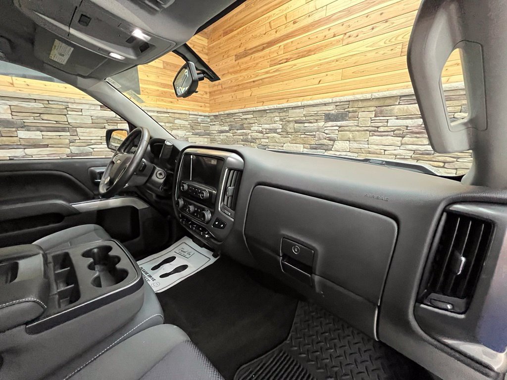 Used 2018 Chevrolet Silverado 1500 LT w/ All Star Edition AWD/4WD image 30