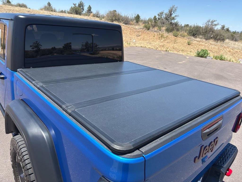Used 2023 Jeep Gladiator Rubicon w/ LED Lighting Group AWD/4WD image 13
