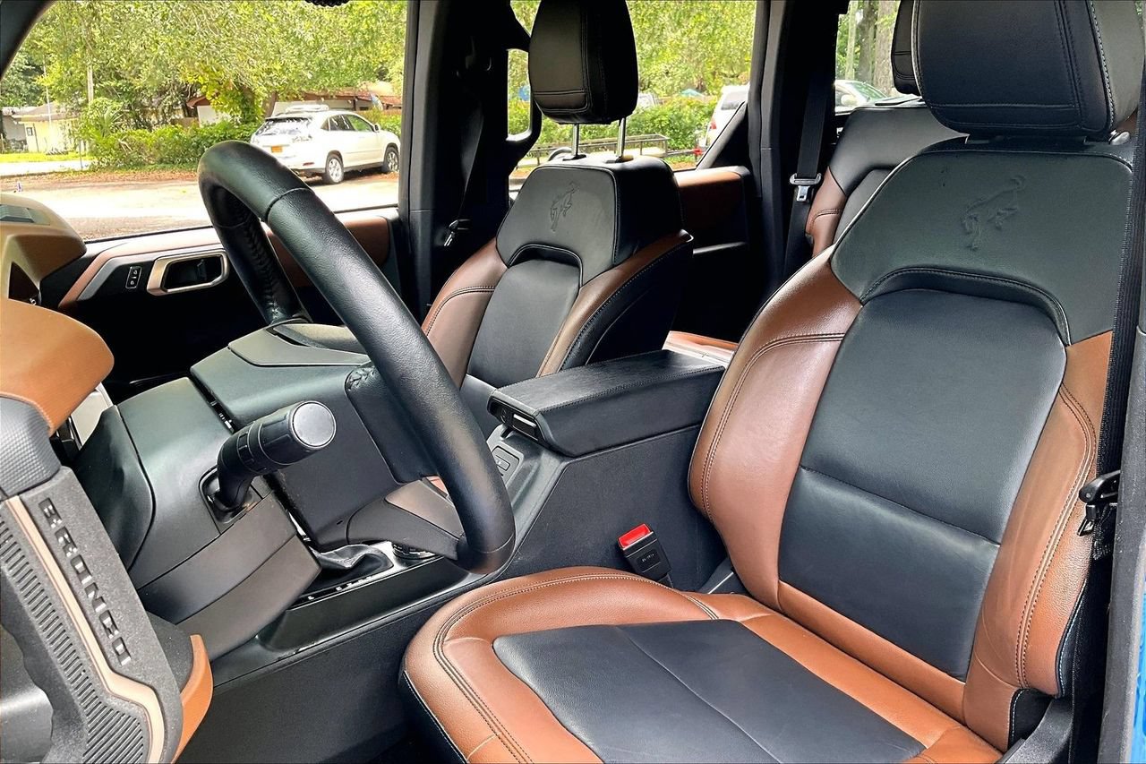 Used 2024 Ford Bronco Outer Banks w/ Sasquatch Package AWD/4WD image 18