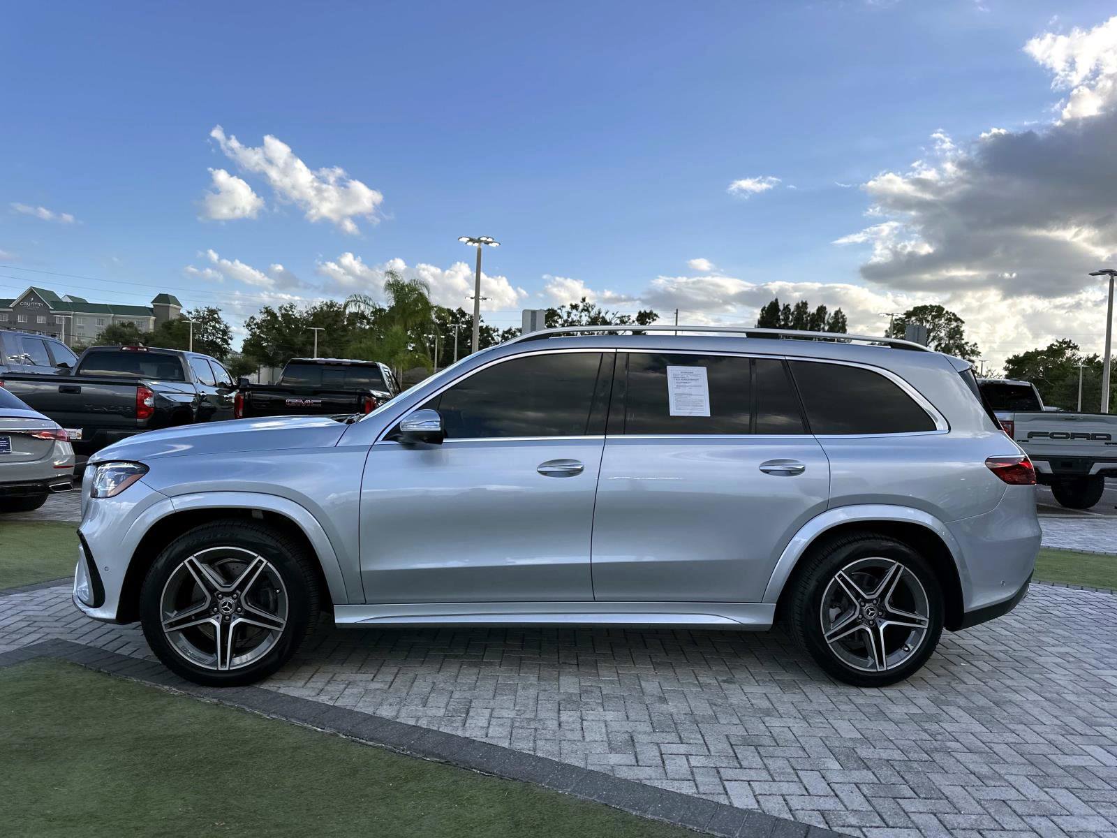 Certified 2025 Mercedes-Benz GLS 450 4MATIC image 6